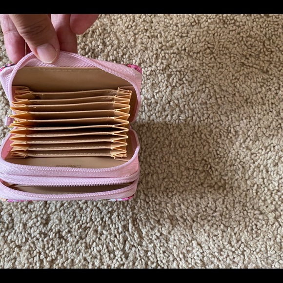 Pink wallet - Picture 3 of 4